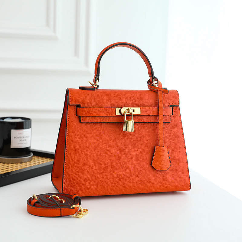 Sac Milan original de valciva