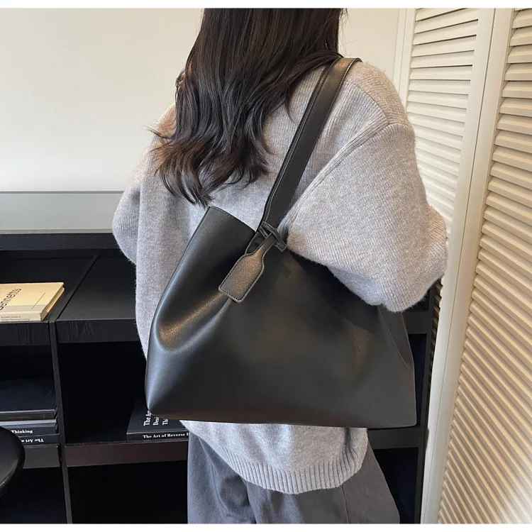 Retro Large Capacity Tote Bag Women's 2025