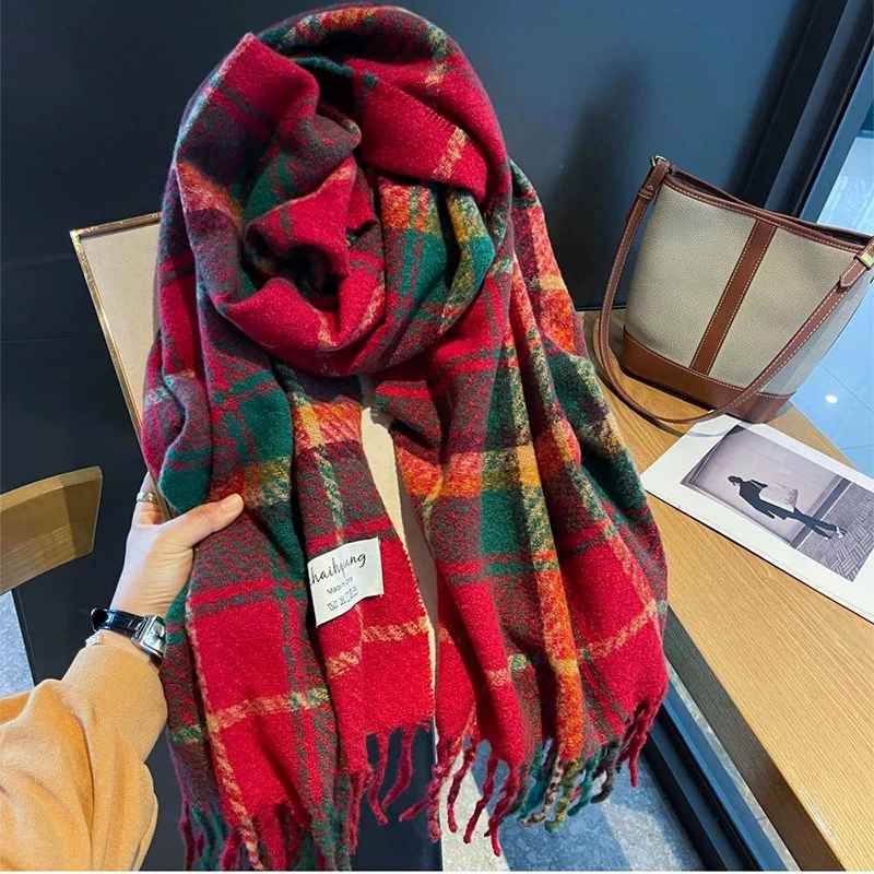 Écharpe de Noël "Plaid Festif" – Cachemire Doux et Style Pashmina