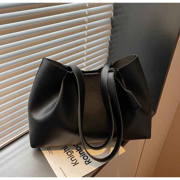 Retro Large Capacity Tote Bag Women's 2025