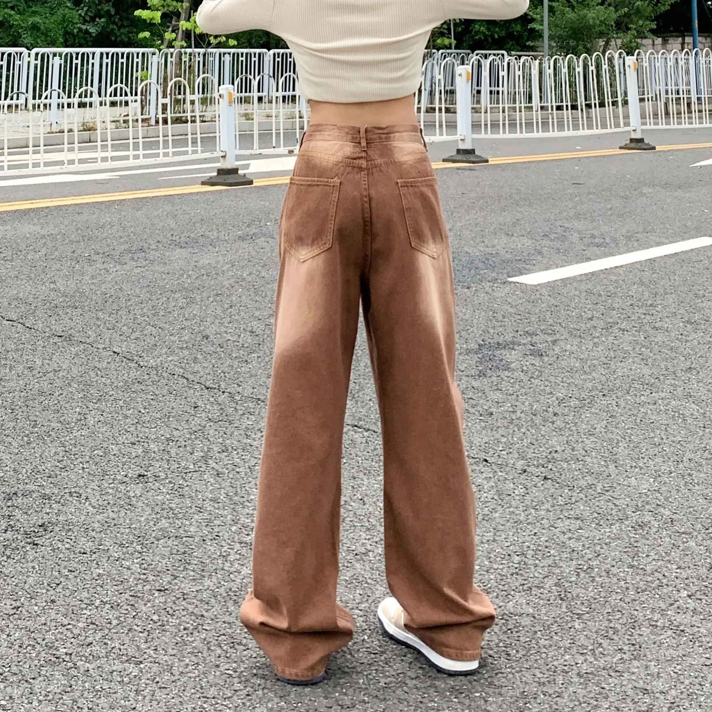 Jean Wide Leg "Coffee Fade" – L'Essence du Streetwear Rétro