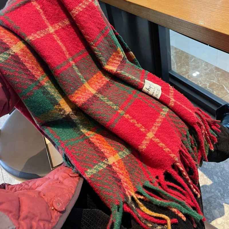 Écharpe de Noël "Plaid Festif" – Cachemire Doux et Style Pashmina