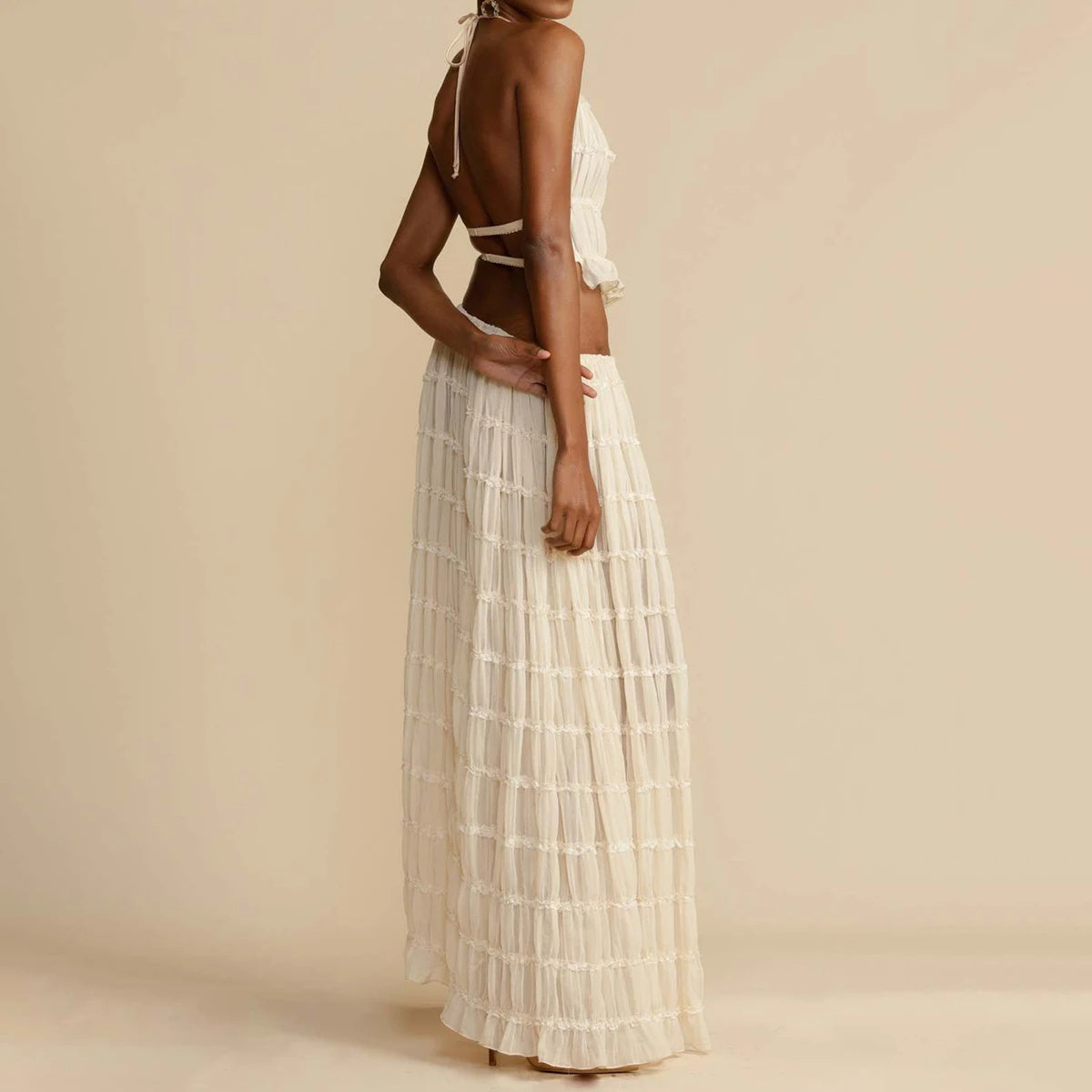 Ensemble Robe Femme Haute Allure – Haut Halter Échancré & Jupe Longue Plissée